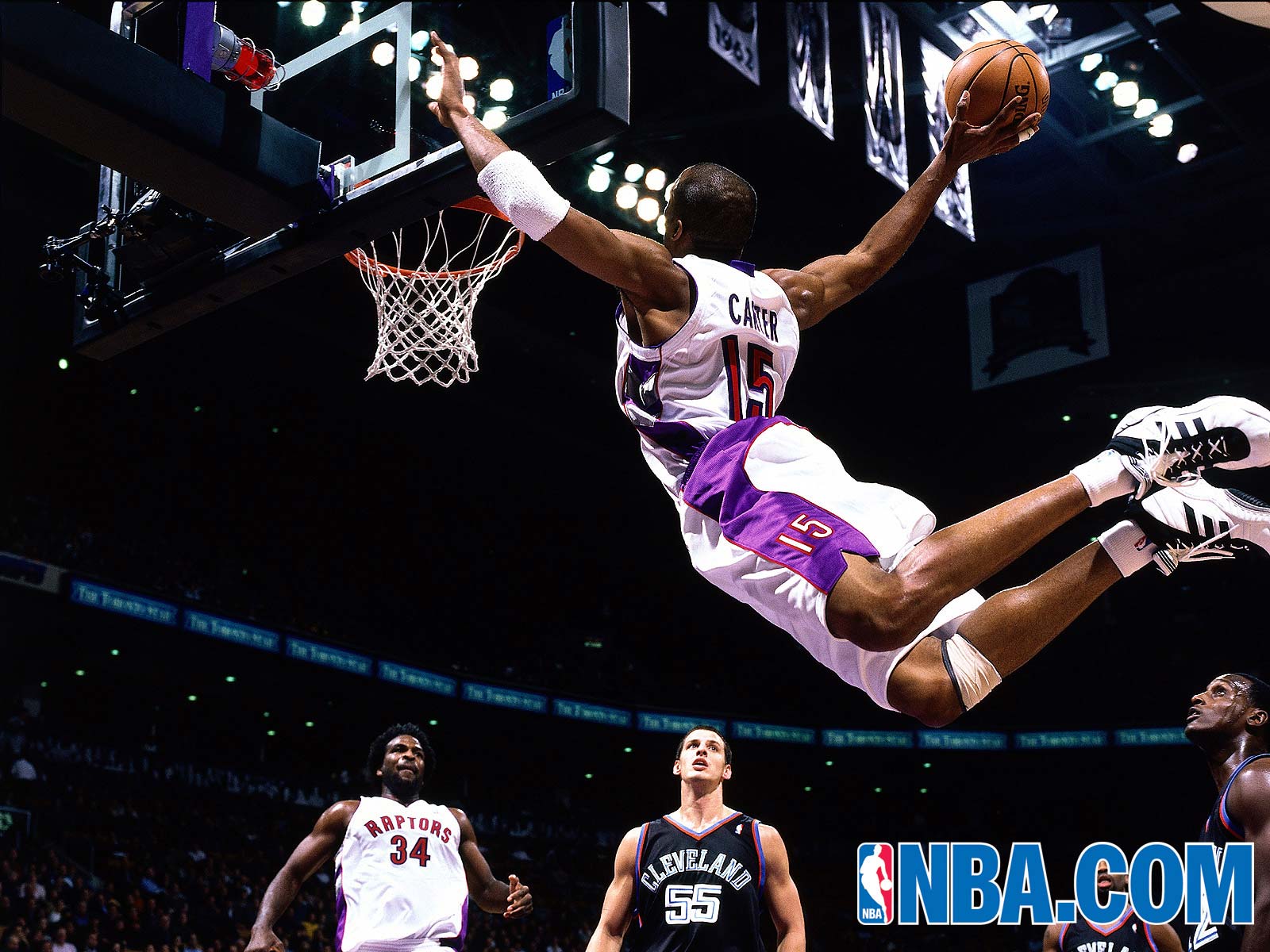 1301-heres-wallpaper-with-one-of-the-famous-air-canada-dunks-from-times-he