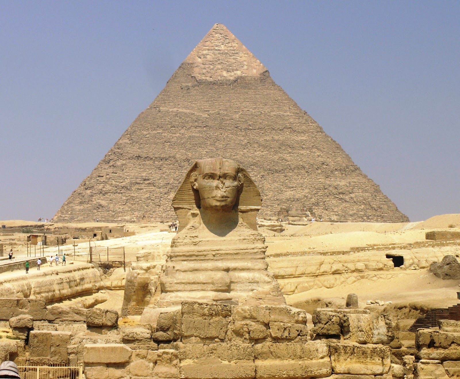 Η μεγάλη πυραμίδα της Γκίζας