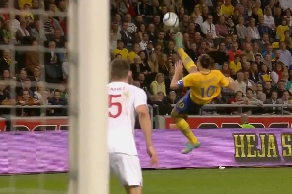Zlatan-Ibrahimovic-bicycle-goal-vs-England