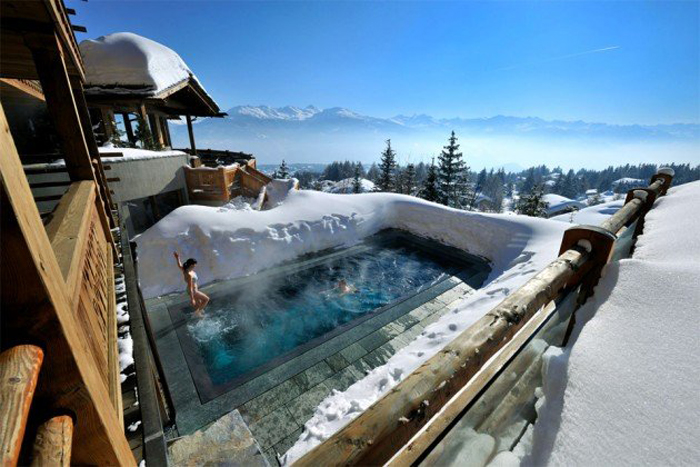 4.-Hot-pool-on-the-cold-Alps-630x420